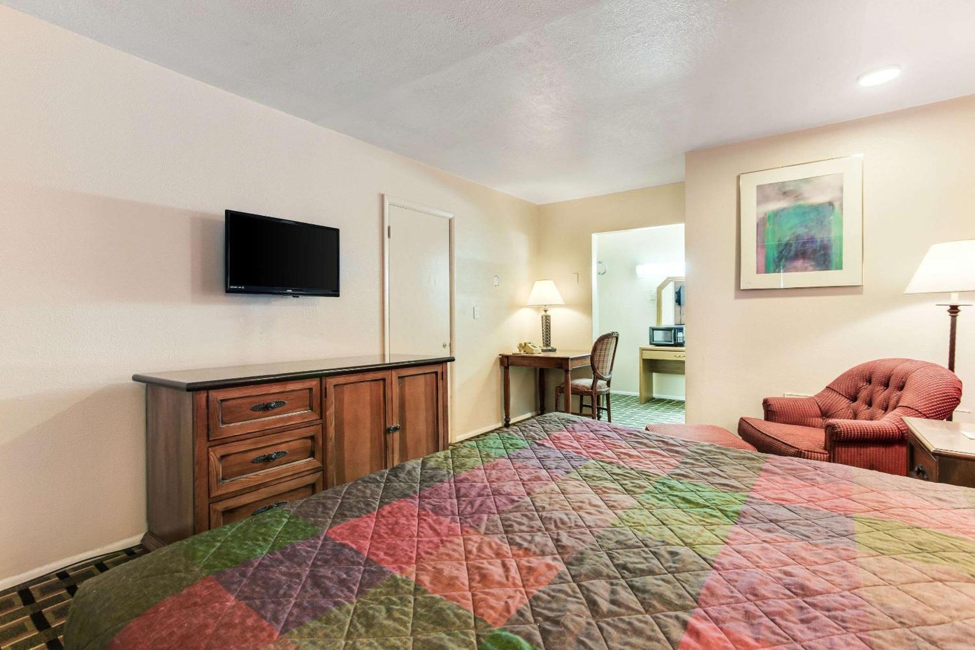 Rodeway Inn & Suites Raton Extérieur photo